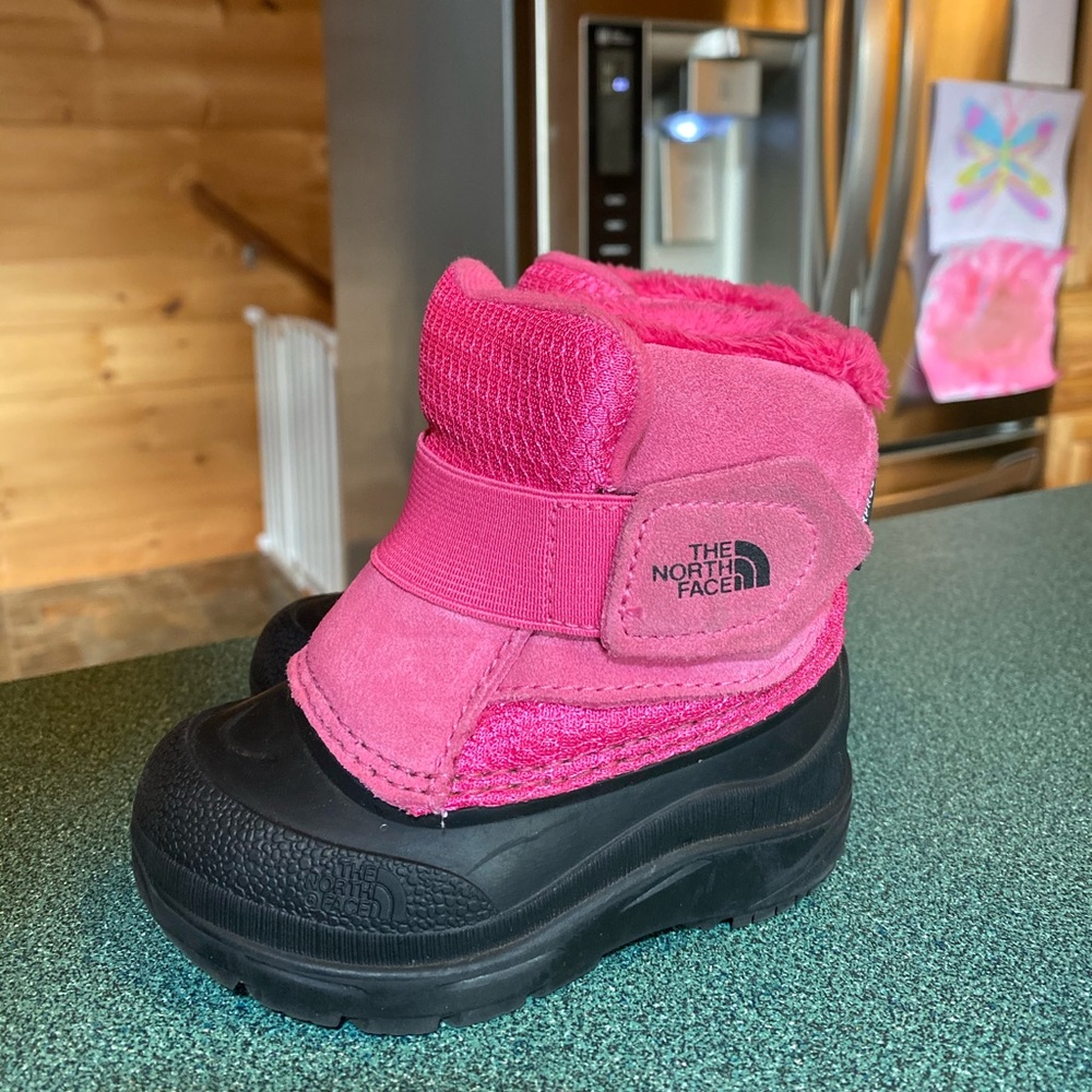 Northface Toddler Alpenglow II Pink/Black Size 5